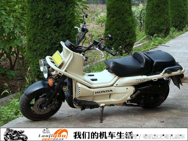 踏板鼻祖vespa,最好的踏板车vespa