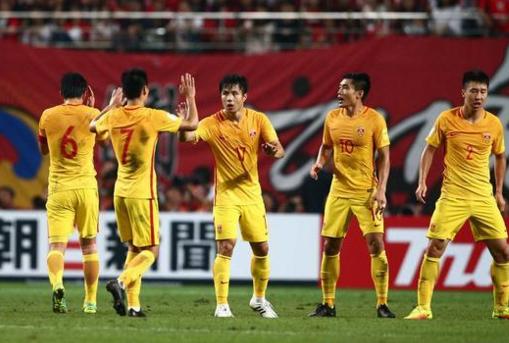 媒体称大名单透露里皮战术，中韩12强赛国足或再创历史！