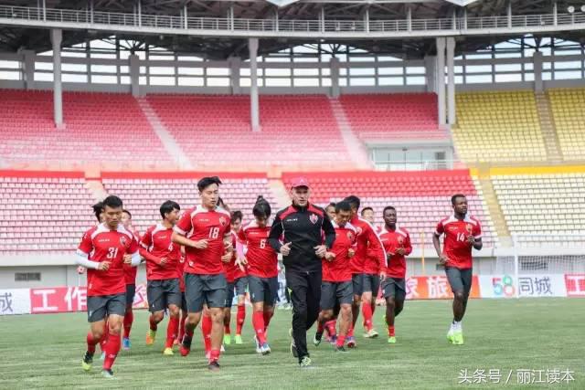 值得!为了明天这件事,丽江好多人连化賩都不克了