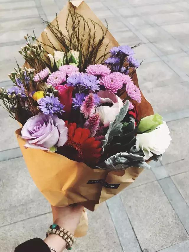 我们用1000元的教训告诉你:包月鲜花全是坑!一家都不推荐!