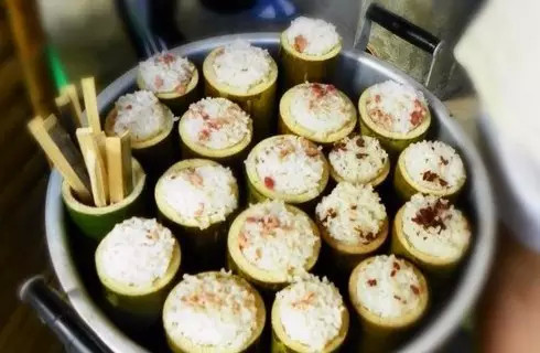 旅游攻略西双版纳美食小吃,西双版纳旅游攻略小吃