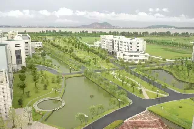 回到2003年的下沙，03级浙小商的青春关键词