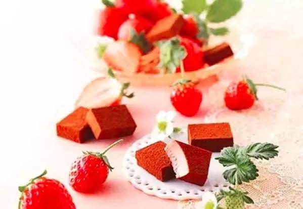 这些彩妆、饰品和衣服，给我10个男朋友都不换！