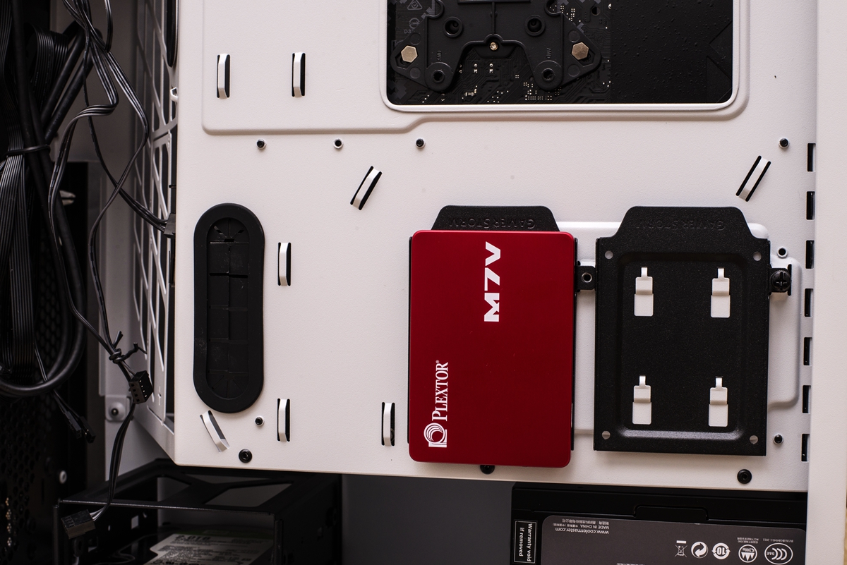 华硕电脑玩生化危机,华硕无畏15i生化危机