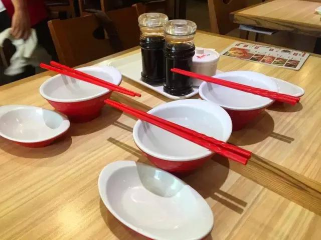 椁愰ギ鐣岀殑鍗庝负,鍗庝负楗哄瓙