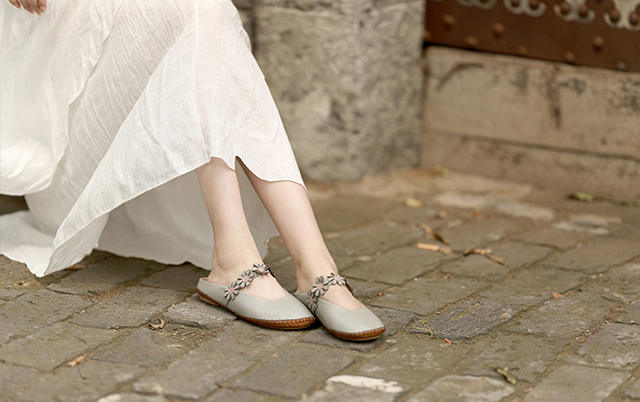 188软牛皮复古气质低跟单鞋女,女单鞋新款2022爆款气质单鞋
