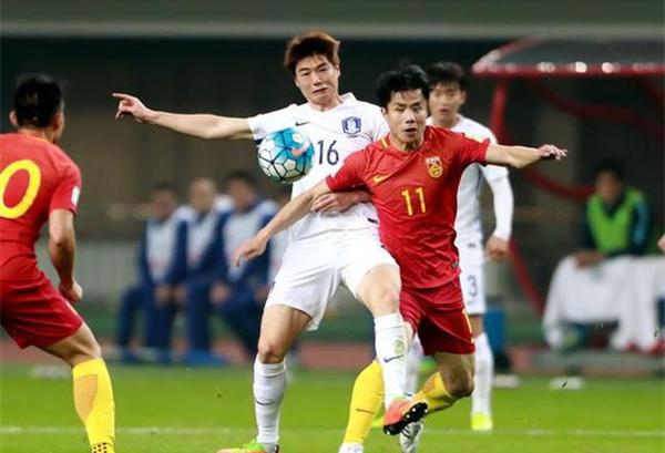 中韩近10次交手国足2胜2平6负,国足对战韩国赢了1比0