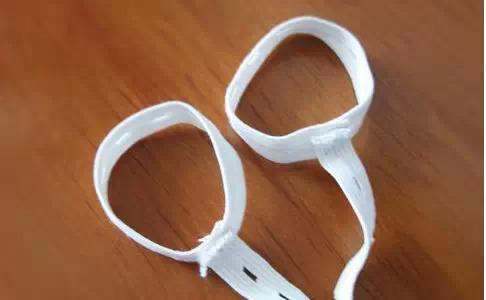 很多妈妈头痛的问题：宝宝晚上睡觉踢被子怎么办？