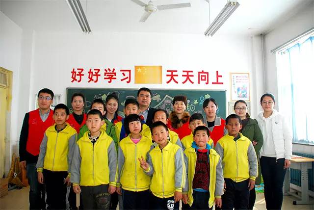 潍坊这家医院的志愿者太牛了！聋哑儿童也感受到了满满的爱……