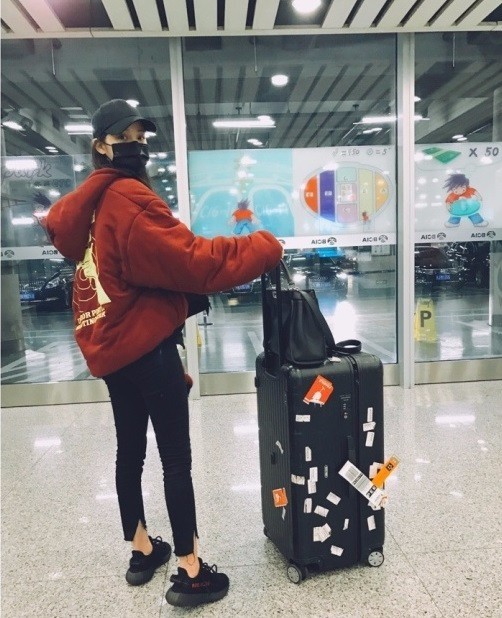 倪妮同款牛仔裤什么牌子,倪妮同款锥形牛仔裤