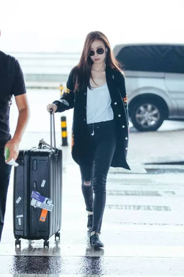 倪妮同款牛仔裤什么牌子,倪妮同款锥形牛仔裤