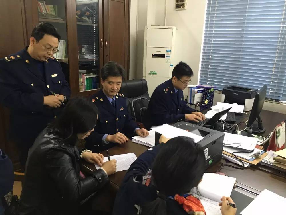 格林童话背后的意义,格林童话是骗人的吗