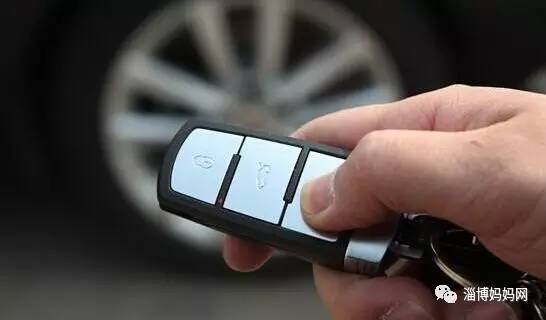 停车位地锁老是响遥控器失灵,淄博汽车遥控器锁在车上了怎么办