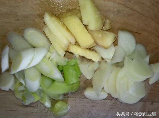 红烧金鲳鱼教学视频,红烧金鲳鱼汁