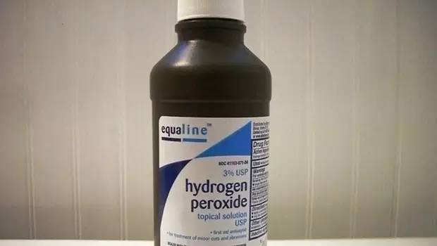 防止指甲变黄,偏黄手适合的美甲短指甲