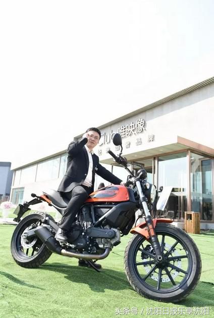 阳光正好，微风不燥，而你刚好19岁—时尚经典19周年庆纪实