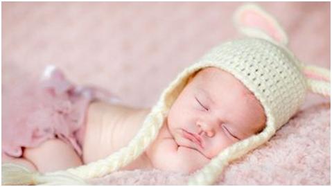 两个月的宝宝睡眠时间应该是多少,2个月的宝宝睡眠时间多少才合适