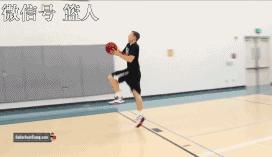 各个球员的招牌过人动作,2个过人动作