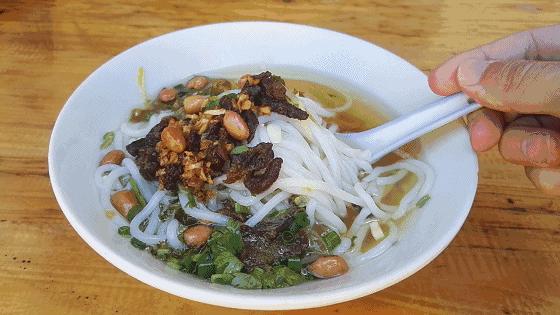 你好，我叫抱罗，我来自海南文昌！