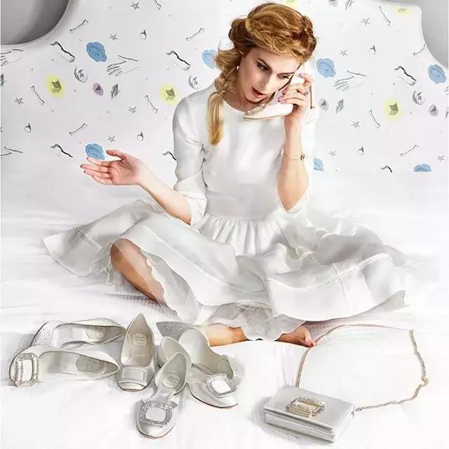 全球十大最美婚鞋品牌,适合脚宽脚胖的红色婚鞋测评