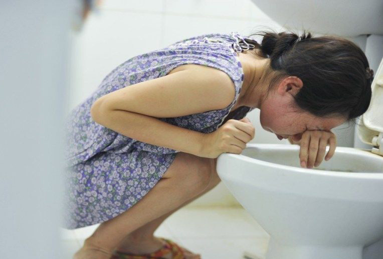 前三个月反应严重要不要去医院,早孕反应是一直持续还是断断续续