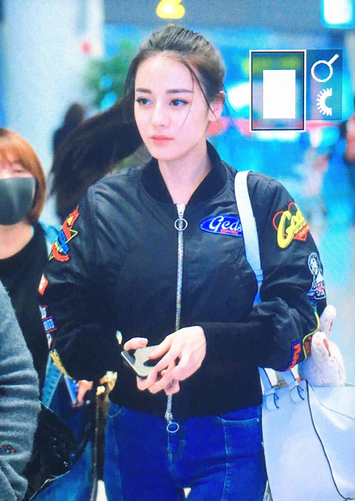 迪丽热巴穿搭曝光,迪丽热巴最新的穿搭品牌