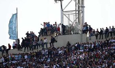 国足2018世界杯预选赛战平伊朗,02年世界杯国足对伊朗