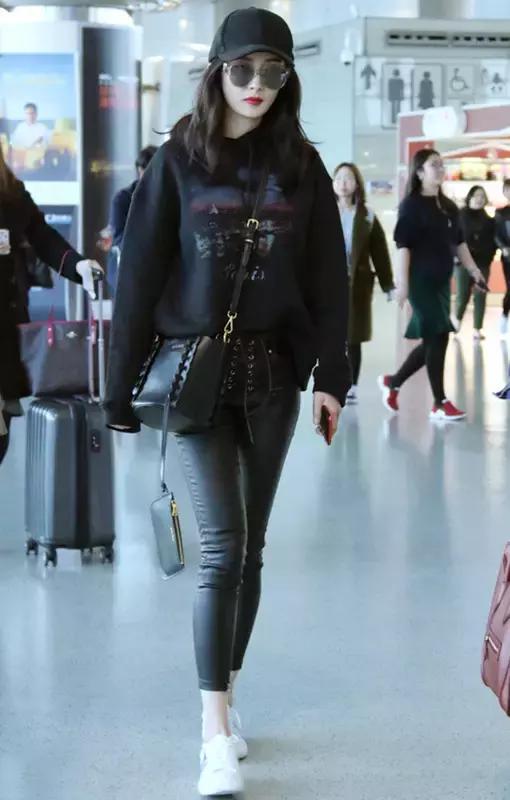 多带几件小物妥妥提升旅行幸福感,周末出游必备的三件单品