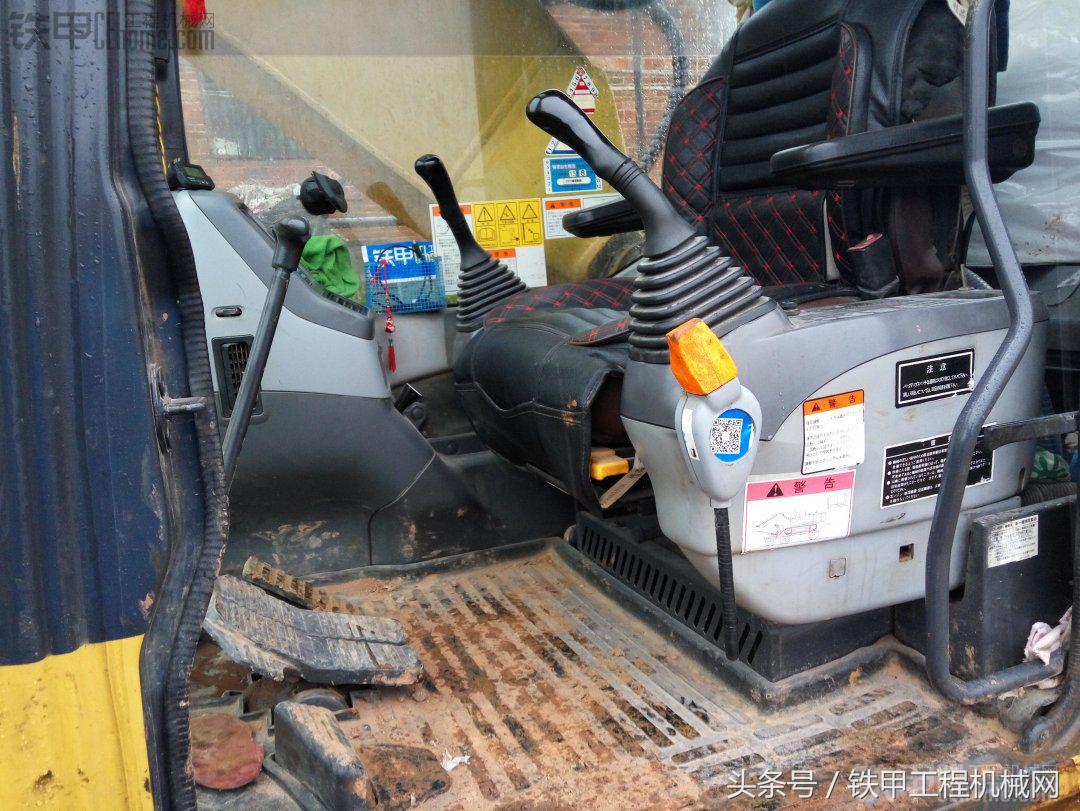 二手小松200-7装车视频,小松200-7老款新款