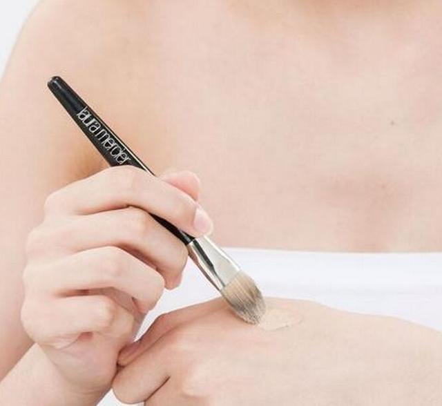 服装可以和什么结合,类似色的服装搭配