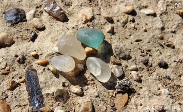 新疆戈壁海蓝宝石一克拉多少钱,新疆阿勒泰戈壁海蓝宝石原石