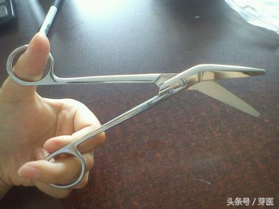 生孩子侧切切的是哪,生孩子真的会侧切吗