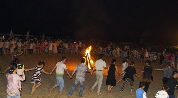 双月湾情人岛沙滩可以露营吗,双月湾看日落露营最佳地点