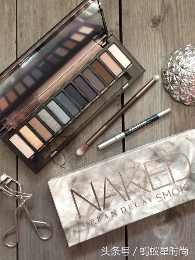 盘点那些画精致妆容必备神器,又奇葩又好用的化妆品