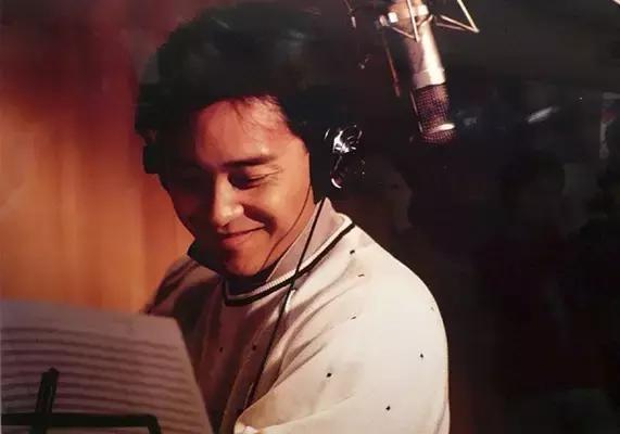 哥哥张国荣的传奇一生,张国荣老照片100张