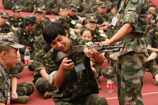 大学堪比美容院？从入学到毕业，对比连自己都不敢看！