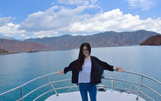 大学堪比美容院？从入学到毕业，对比连自己都不敢看！