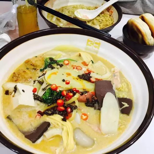 吃辣星人不可错过的美食,零食中的爱马仕可以吃出香菇味