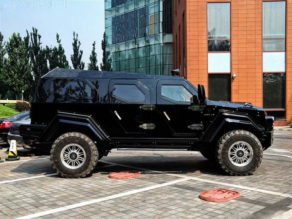 全世界最顶级的防弹硬派越野车,盘点谁才是装甲越野车的天花板