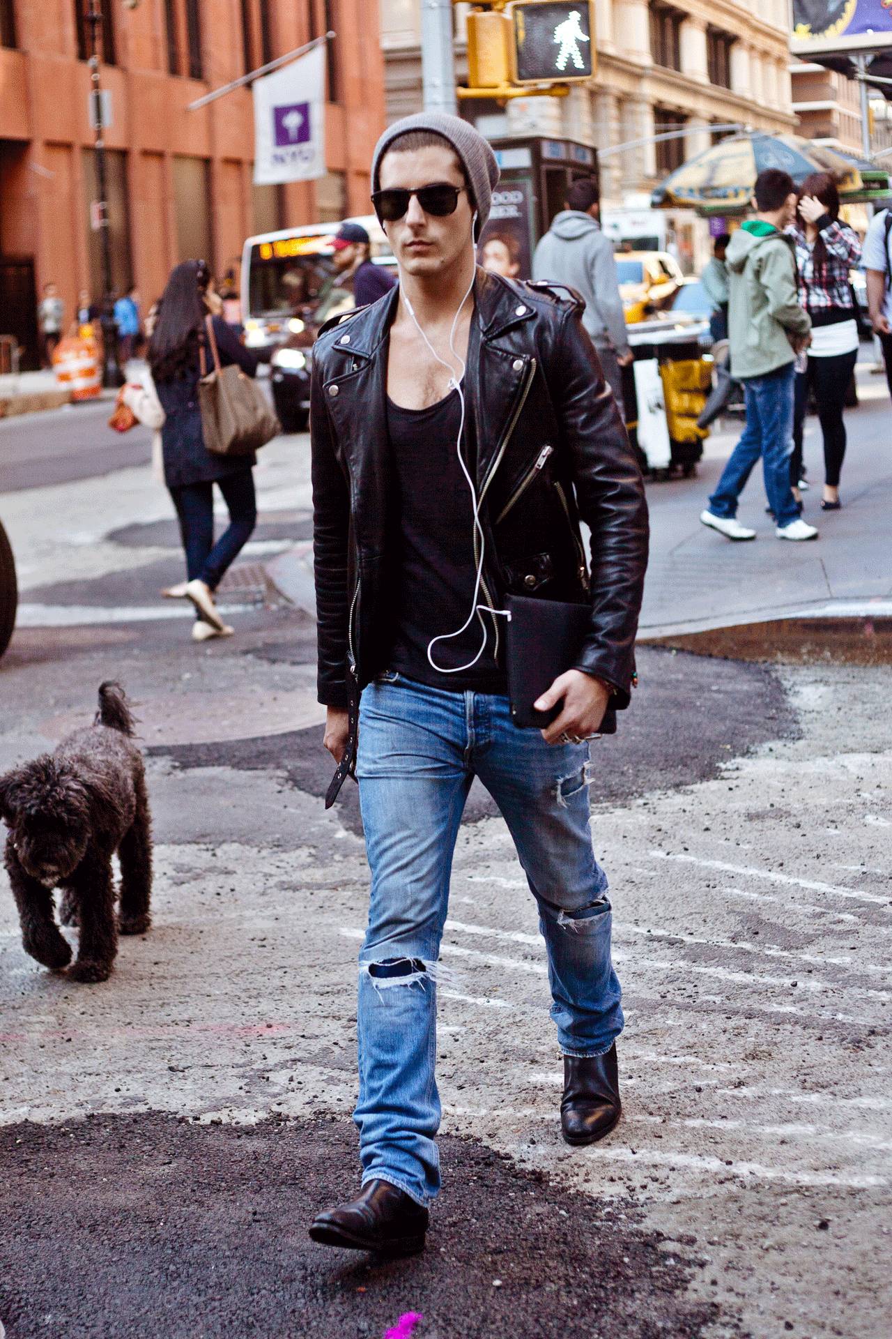 一个洞的破洞牛仔裤,一条横破洞牛仔裤