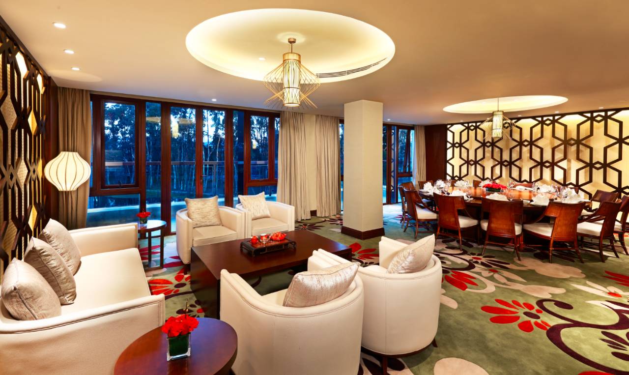 华邑温泉度假酒店,华邑县西南地区酒店