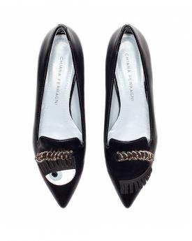 当林嘉玲风格与足球STYLE相撞？！