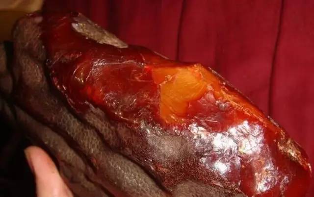 烤色蜜蜡和老蜜蜡的鉴别,老蜜蜡的鉴别方法和图片