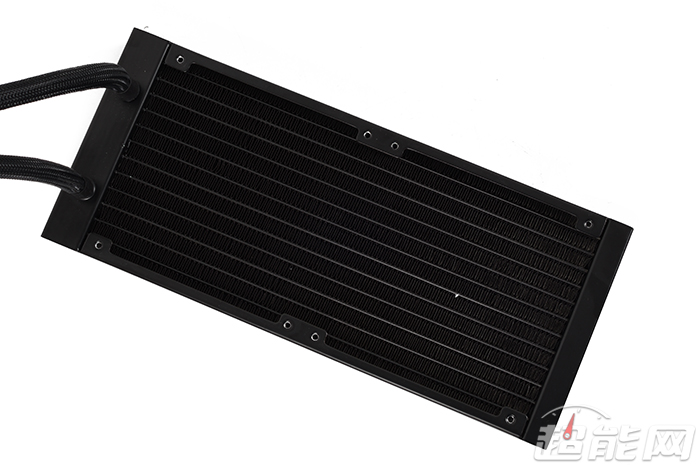 酷冷至尊coolermaster评测,酷冷至尊下压式散热器推荐