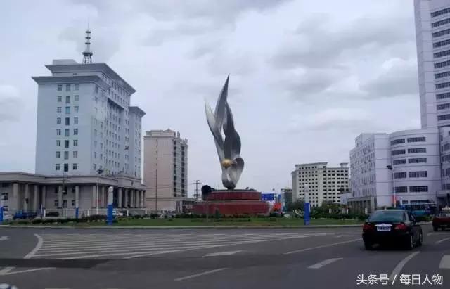 被高晓松怒赞要砸琴的吉他少年,十三岁学生吉他视频高晓松