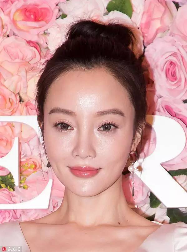 刘亦菲海鸥眉怎么修,刘亦菲的三个不同妆容