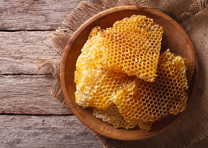 蜂胶能长期吃吗什么人适合吃蜂胶,蜂胶有几大作用