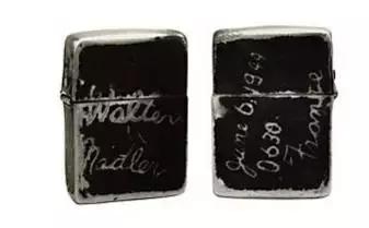 二战美国大兵不扛枪也能成为英雄,二战的美国大兵带几支枪