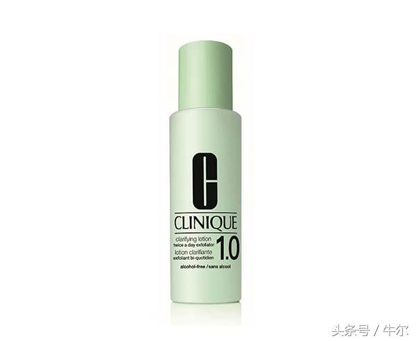 爽肤水跟精华液的顺序,爽肤水精华水的正确使用顺序