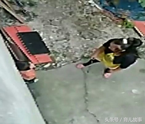 9岁孩子白天没忍住尿裤子正常吗,7岁孩子没忍住尿裤子正常吗